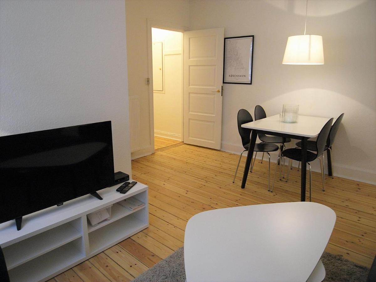 Bright 1-bedroom In Popular Osterbro Kopenhagen